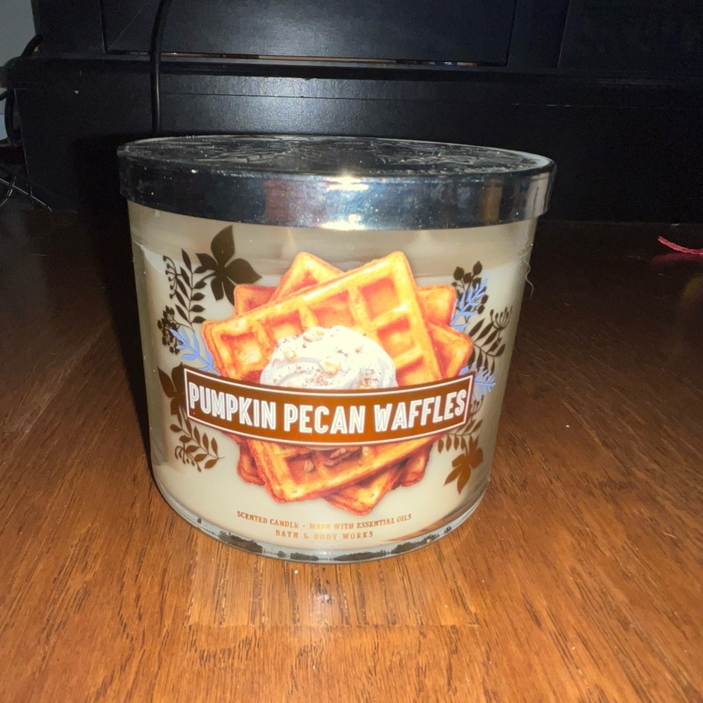 NEW Bath and Body Works candle
